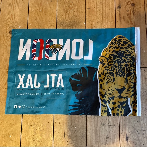 Jacksonville Jaguars vs Atl Falcons Flag 2023 NFL International Series London - Picture 3 of 3